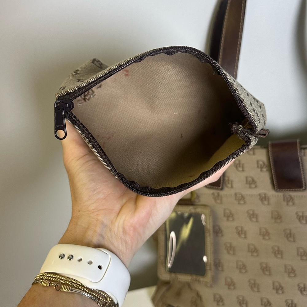Vintage Dooney & Bourke Anniversary Signature Medium Tote with Leather Trim - Picture 6 of 16